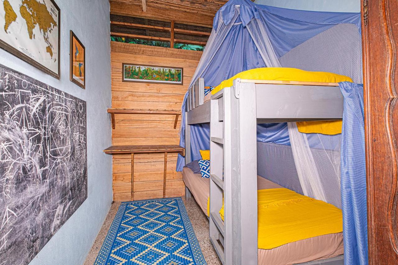 Villa Casa La Colmena à Cahuita Extérieur photo